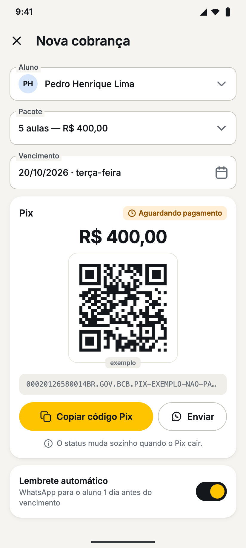 Tela de cobrança com QR Code Pix para o aluno pagar
